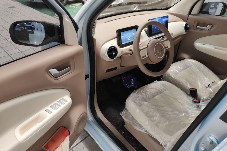 Used Wuling Hongguang MINIEV 2025 Four-Door Version Zhenxiang+ Edition