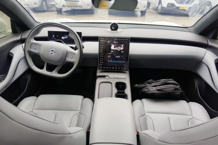 Used Nio ET5T 2024 75kWh Touring Center Console