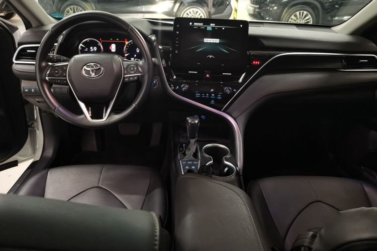 Used Toyota Camry 2021 Dual-Motor 2.5HG Luxury Edition Center Console