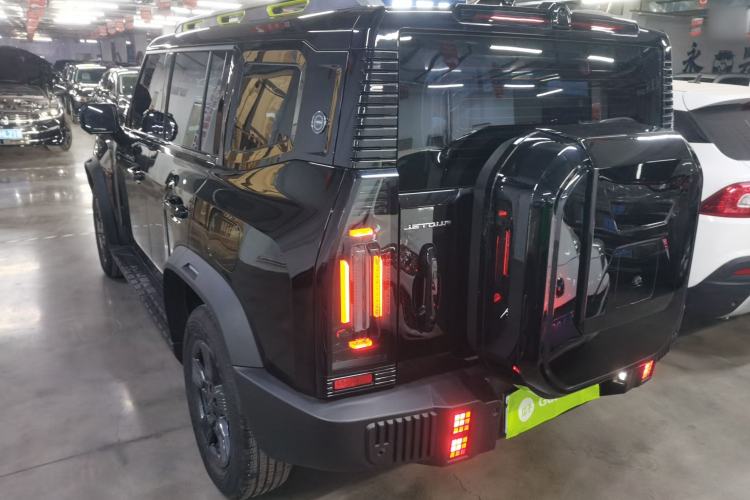 Used JETOUR Traveler 2023 1.5T Two-Wheel Drive Discovery PRO