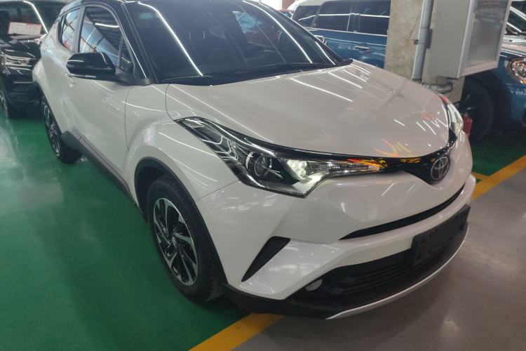 Used Toyota IZOA 2018 2.0L Yichi Edition China V Standard