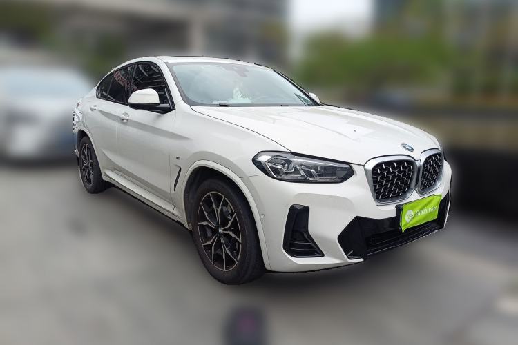 Used BMW X4 2022 xDrive 25i M Sport Package Front Right 45 Deg