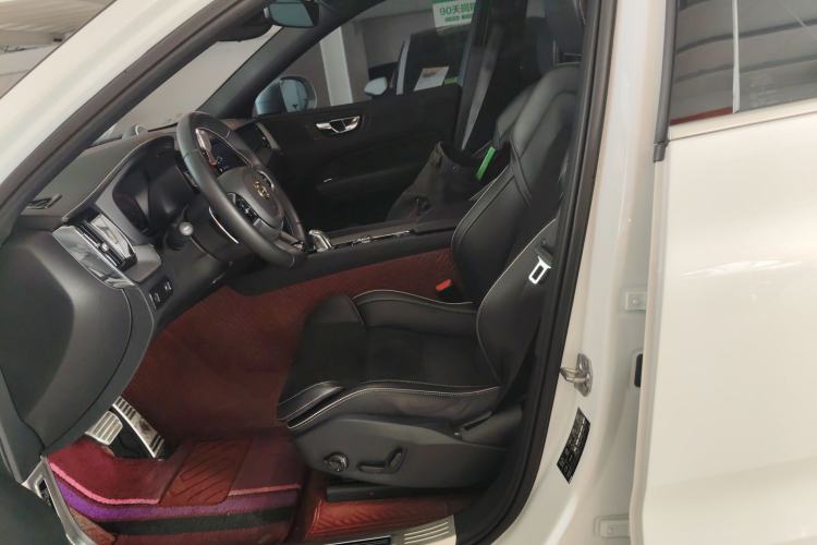 Used Volvo XC60 New Energy 2019 T8 E-Drive Hybrid Intelligent Luxury Sport Edition China V Standard
