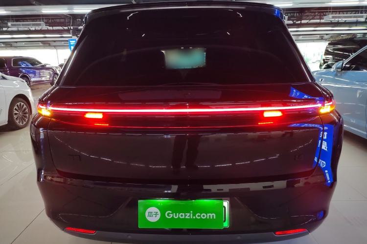 Used Li Auto L8 2024 Pro Model
