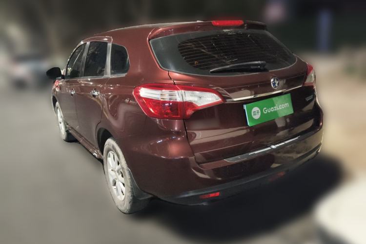 Used Venucia T70 2015 1.6L Manual Ruixing Edition
