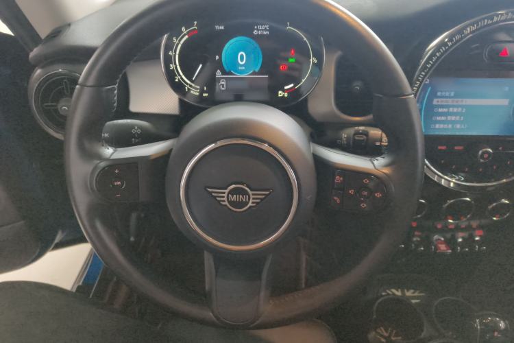 Used MINI MINI 2022 1.5T COOPER Classic Edition