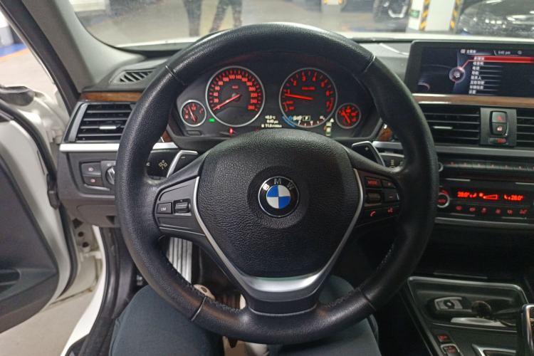 Used BMW 3 Series 2014 320Li Luxury Design Package