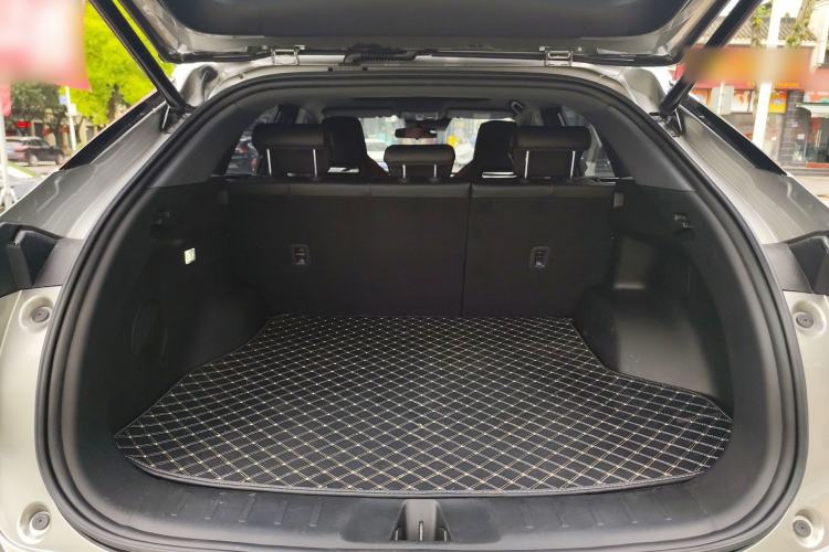 Used CHANGAN OSHAN Z6 2023 Blue Whale 1.5T DCT Smart Luxury Model
