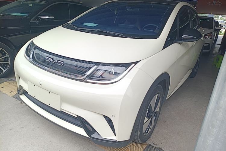 Used BYD Dolphin 2023 420 km Fashion Edition