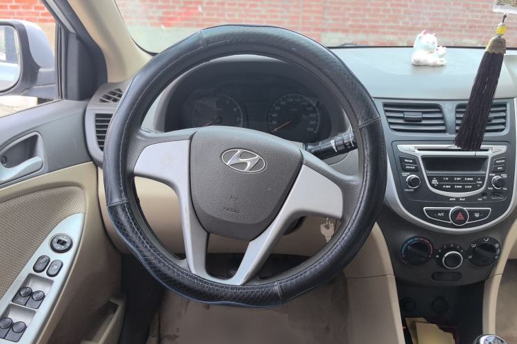 Used Hyundai Verna (older generation) 2010 Sedan 1.4L Manual Comfort GS
