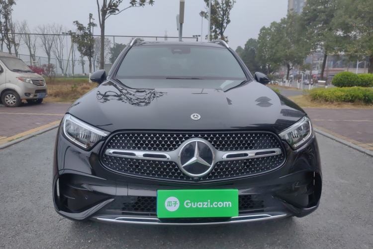 Used Mercedes-Benz GLC 2023 GLC 260 L 4MATIC Luxury Model 5 Seats
