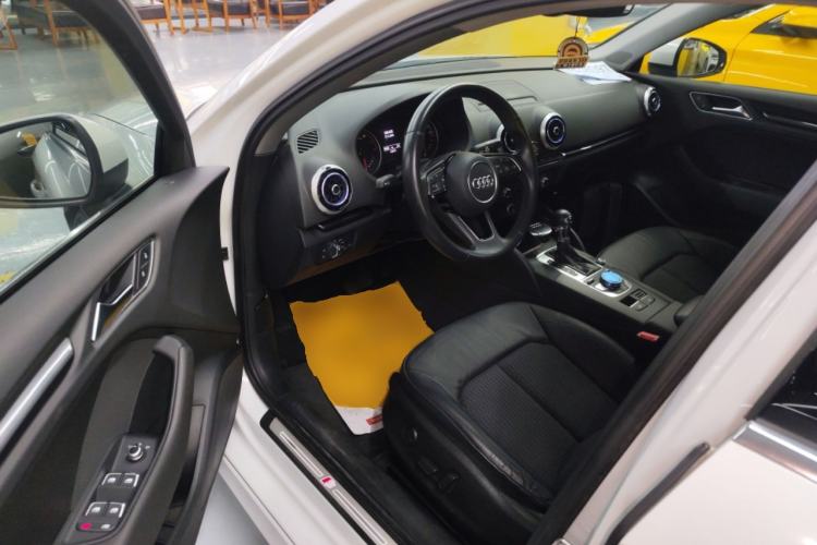 Used Audi A3 2019 Limousine 35 TFSI Fashion Edition China VI Emission Standard