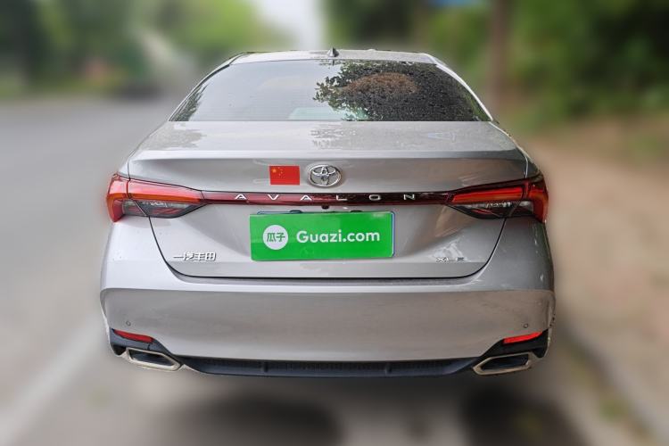 Used Toyota Avalon 2023 2.0L XLE Deluxe Edition
