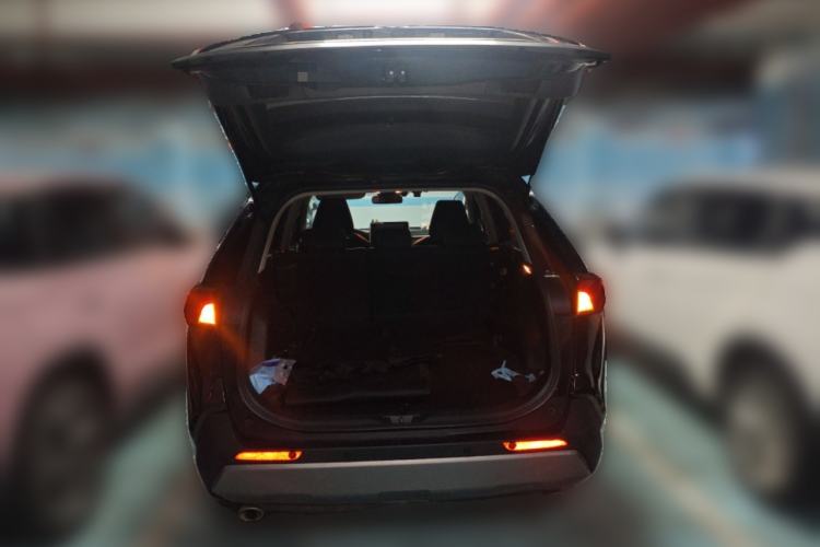 Used Toyota RAV4 2020 Dual-Engine 2.5L E-CVT Two-Wheel Drive Elite Edition Trunk