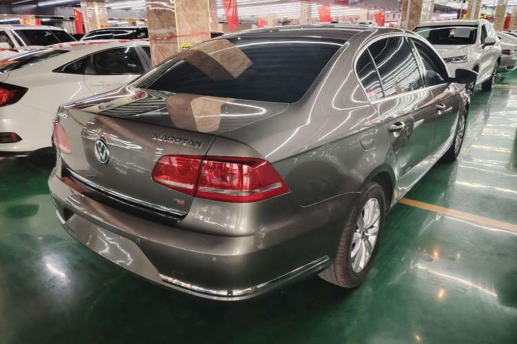 Used Volkswagen Magotan 2015 Facelift 1.8TSI Luxury Model
