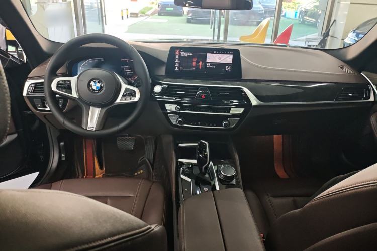 Used BMW 5 Series 2020 525Li M Sport Package