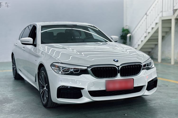 Used BMW 5 Series 2019 Facelifted 530Li Leading Edition M Sport Package

