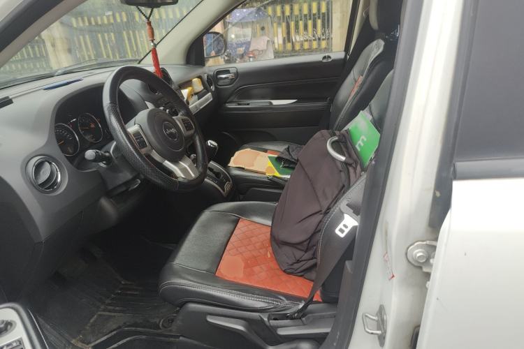 Used Jeep Compass 2014 2.4L Four-Wheel Drive Serpentine Collection Edition Left Front Seat