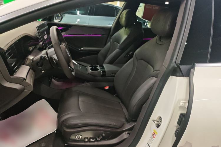 Used Denza Z9 2024 1100 km Four-Wheel Drive Max Version Left Front Seat