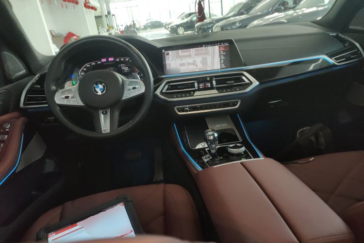 Used BMW X5 2022 xDrive 40Li Luxury Edition M Sport Package