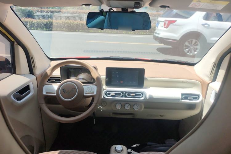 Used Wuling Hongguang MINIEV 2024 3rd Generation 215km Advanced Version Center Console