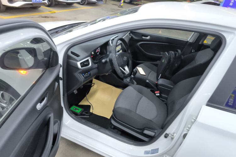 Used Hyundai Verna (older generation) 2020 1.4L Manual GL Refreshed Edition Driver Seat