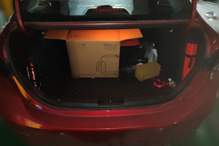 Used Mazda 3 Axela 2017 Sedan 1.5L Automatic Luxury Model China VI Standard