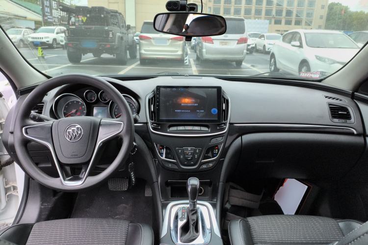 Used Buick Regal 2015 1.6T Leading Technology Model Center Console