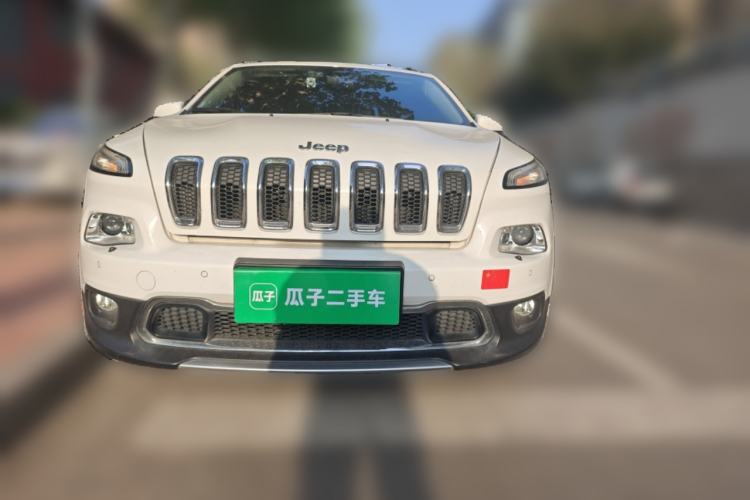 Used Jeep Cherokee 2016 2.4L Superior Edition Front