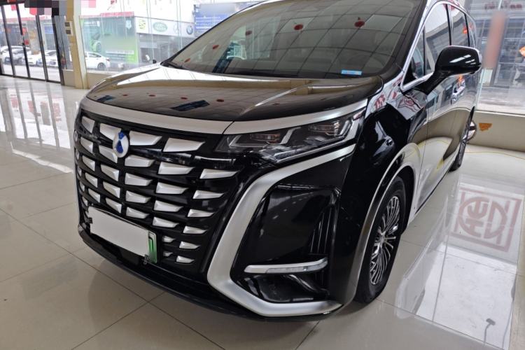 Used Denza D9 2024 DM-i 980 Four-Wheel Drive Flagship Model