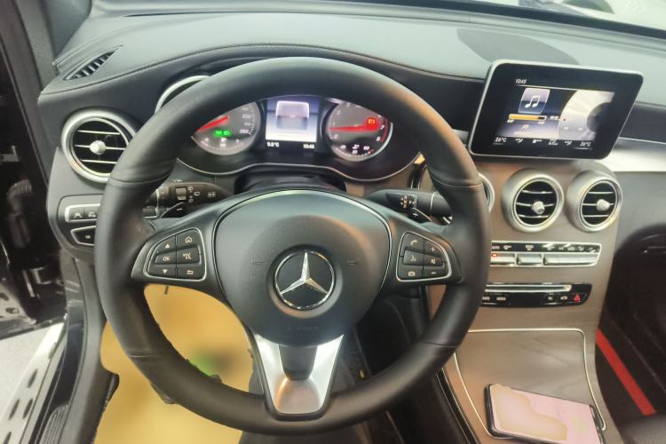 Used Mercedes-Benz GLC 2019 Refreshed GLC 300 L 4MATIC Dynamic Edition
