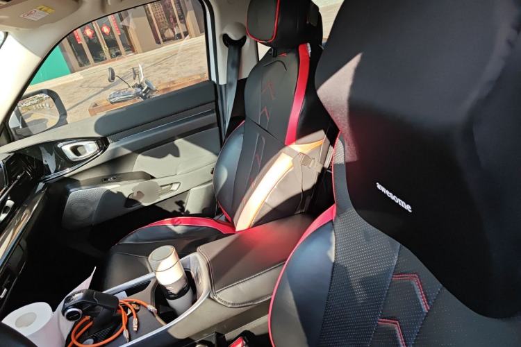 Used Haval X DOG 2022 1.5T DCT Two-Wheel Drive Trendy Edition Left Front Seat