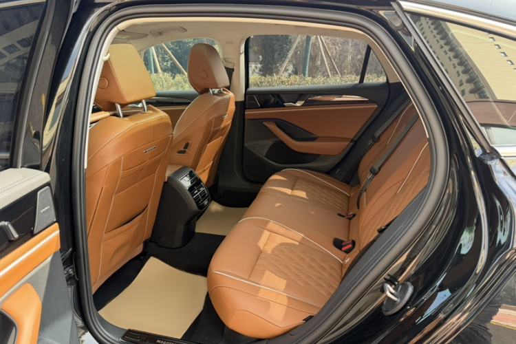 Used Volkswagen Magotan 2024 380TSI DSG Prestige Edition DaMai Package