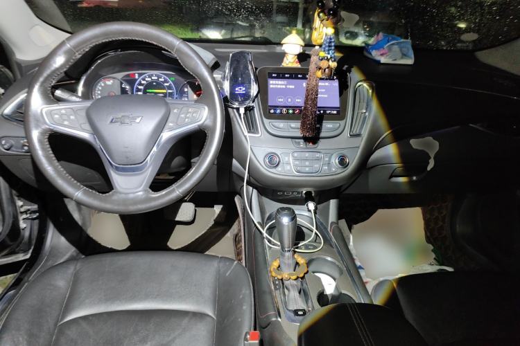 Used Chevrolet Malibu XL 2019 Redline 550T Automatic RuiLian Edition Center Console