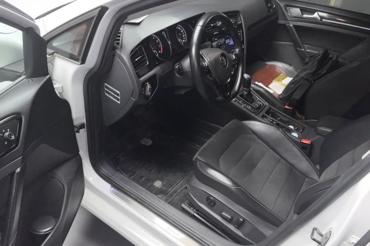 Used Volkswagen Golf 2014 1.4TSI Automatic Flagship Model Driver Seat