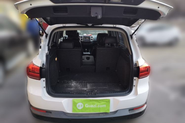 Used Volkswagen Tiguan 2015 1.8TSI Automatic Two-Wheel Drive Comfort Edition Trunk