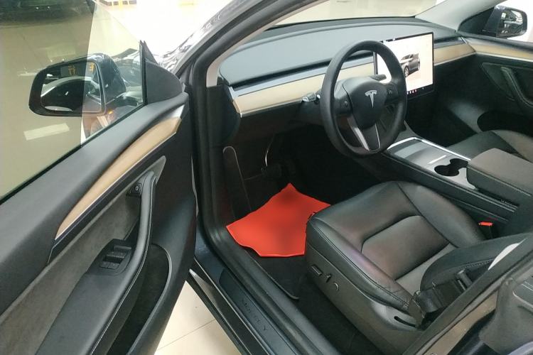 Used Tesla Model Y 2022 Rear-Wheel-Drive Version Driver Seat