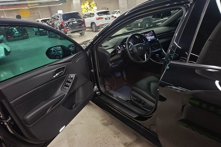Used Toyota Avalon 2023 Dual-Engine 2.5L Luxury Edition