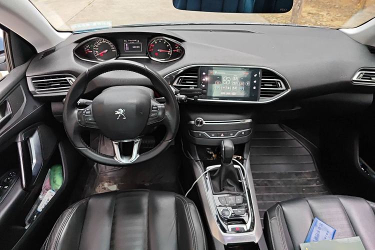 Used Peugeot 308S 2015 1.6T Automatic Ruichi Edition Center Console