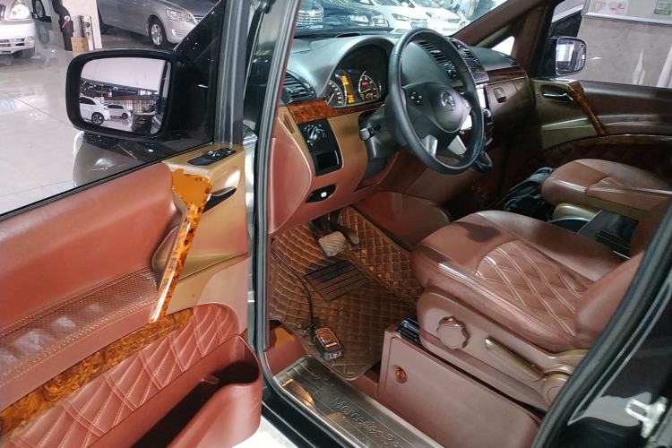 Used Mercedes-Benz Viano 2013 3.0L Comfort Edition Driver Seat