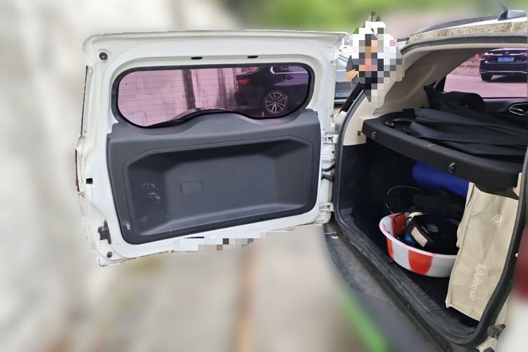 Used BYD Yuan New Energy 2018 EV360 Smart Connected Cool Model