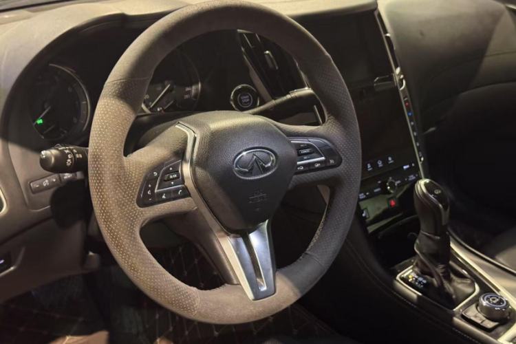 Used Infiniti Q60 2019 2.0T Luxury Edition
