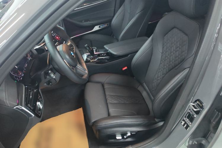 Used BMW 5 Series 2022 Restyled 525i M Sport Package Left Front Seat