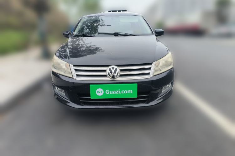 Used Volkswagen Santana 2013 1.6L Manual Comfort Edition