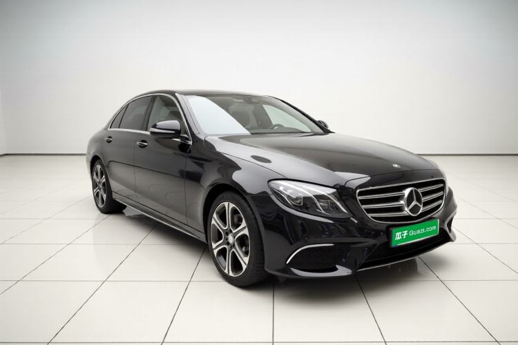 Used Mercedes-Benz E-Class 2016 E 300 L Sporty and Stylish Model Exterior 1