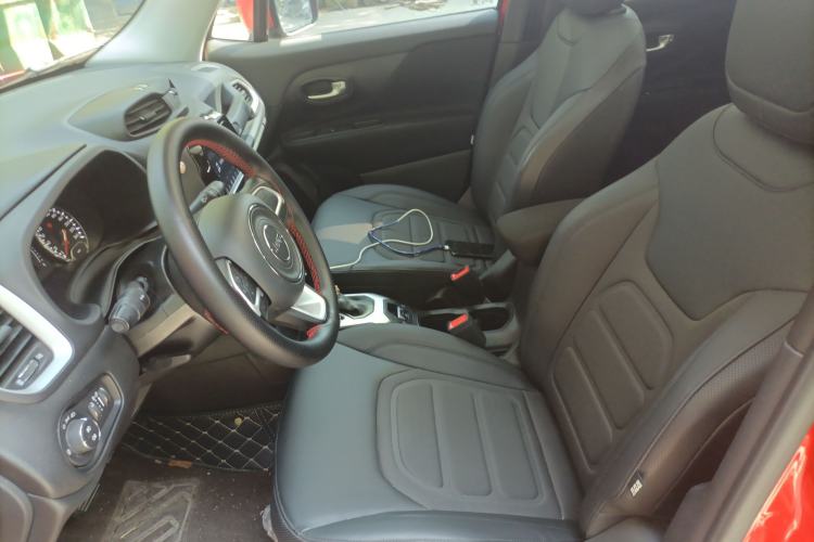 Used Jeep Renegade 2019 220T Automatic Leading Edition