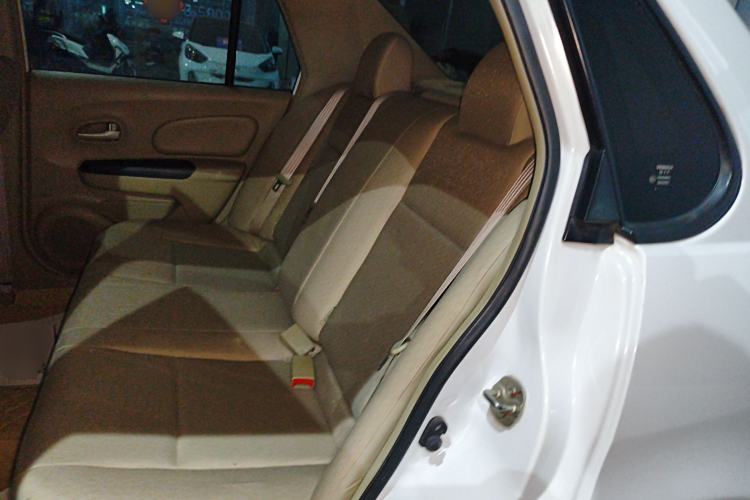 Used Venucia D50 2014 1.6L Manual Splendid Edition