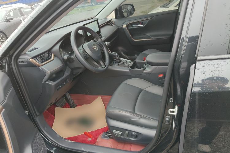 Used Toyota Wildlander 2024 2.0L CVT Two-Wheel Drive Urban Edition