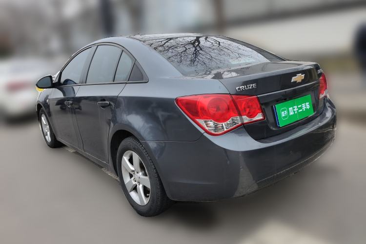 Used Chevrolet Cruze 2011 1.6L SE MT Transformers Edition
