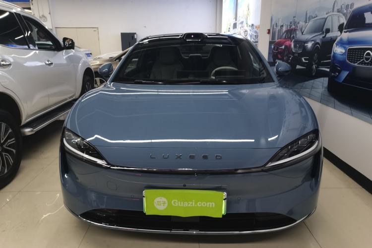 Used Hima Luxeed S7 2025 855 km Max Front